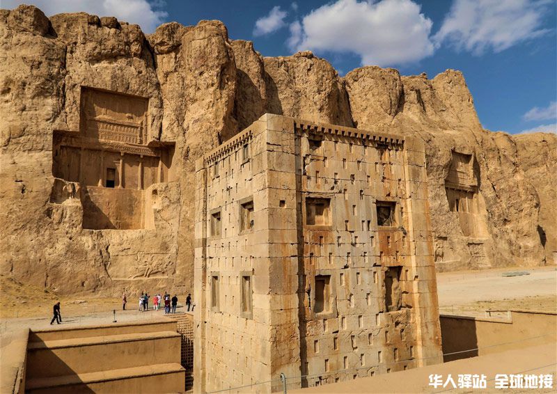 Naqsh-e-Rostam-Zoroastrian-Kaaba-设拉子.jpg